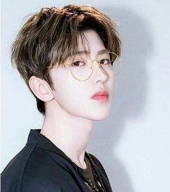 蔡徐坤营销号爆料视频播放,揭秘背后秘密  第1张